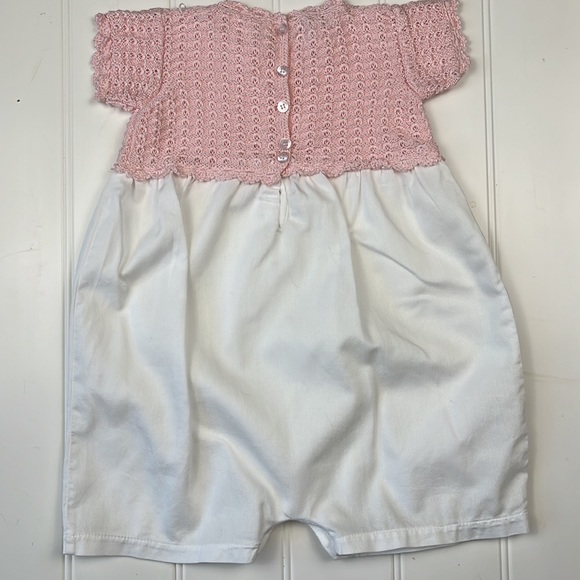 Chant de Joie White and Pink Knit Romper Size 12-18 Months - Picture 8 of 12